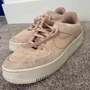 Nike Air Force 1 Shoes Womens size 9.5 Pink Velvet